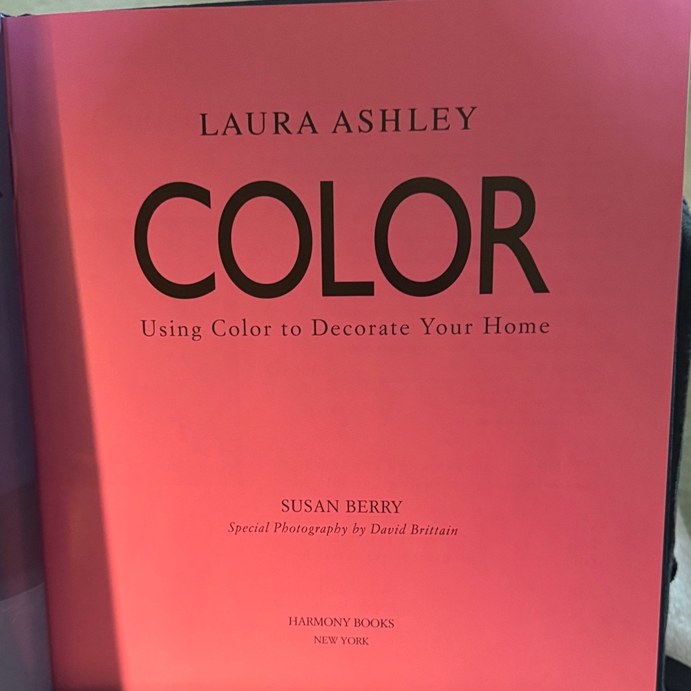 Laura Ashley COLOR
